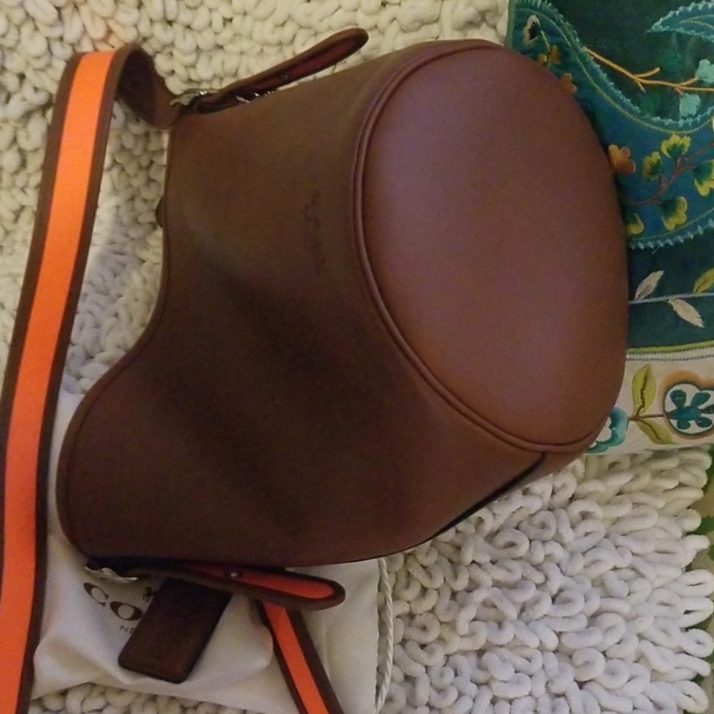 COACH HANDBAGS - Picture 5 of 6